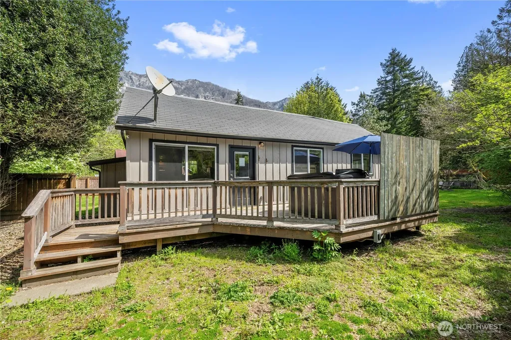 14616 681st Avenue NE Baring WA 98224