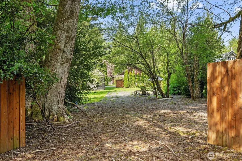 14616 681st Avenue NE Baring WA 98224