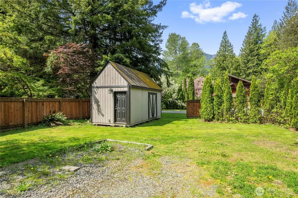 14616 681st Avenue NE Baring WA 98224