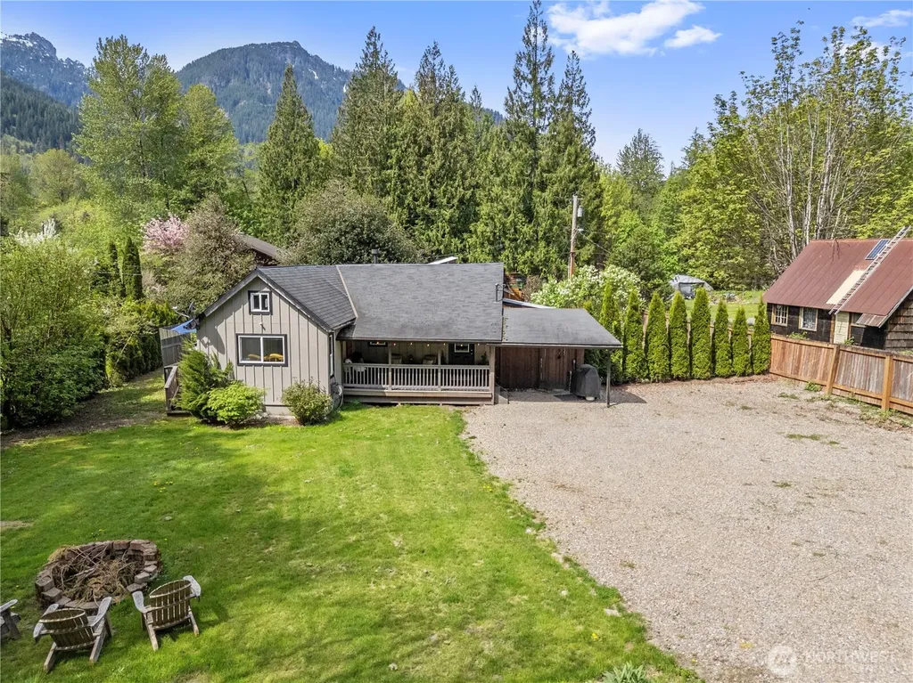 14616 681st Avenue NE Baring WA 98224