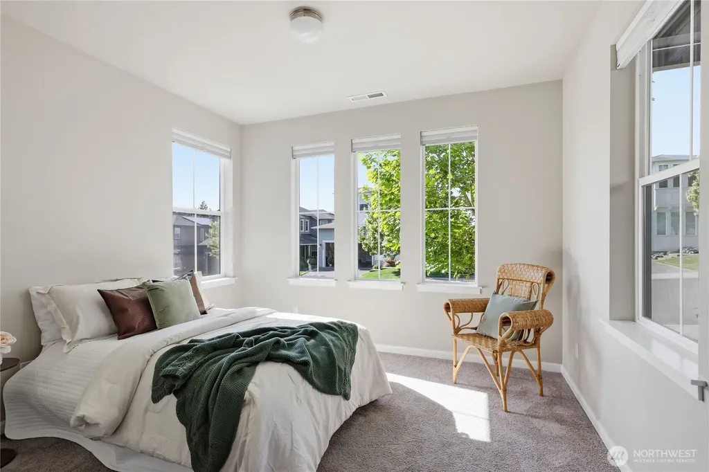 18856 Colwood Avenue NE Poulsbo WA 98370