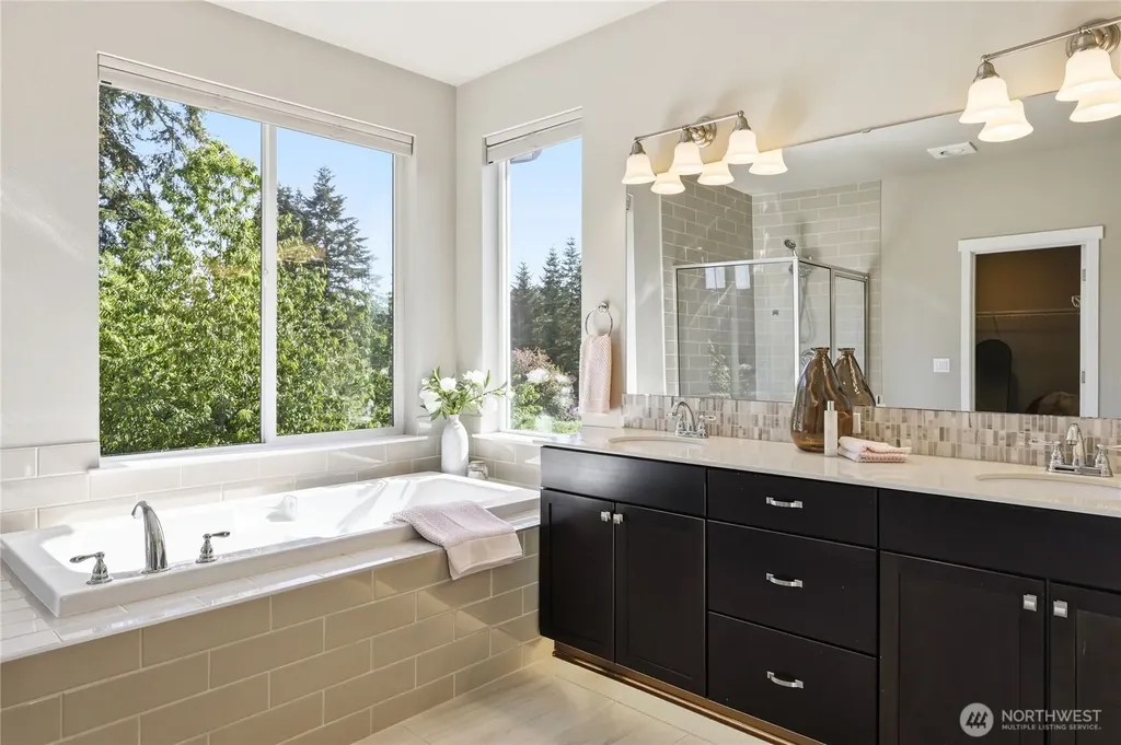 18856 Colwood Avenue NE Poulsbo WA 98370