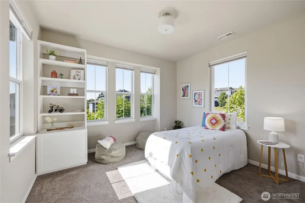 18856 Colwood Avenue NE Poulsbo WA 98370