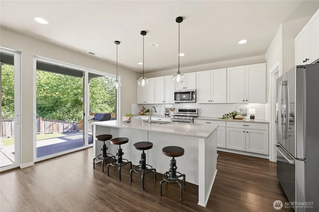 18856 Colwood Avenue NE Poulsbo WA 98370