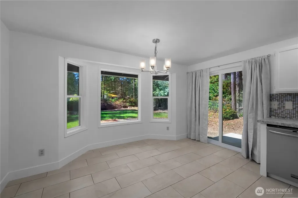 40 E Lambeth Way Shelton WA 98584