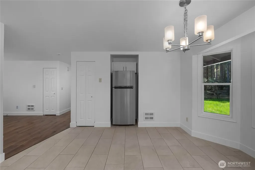 40 E Lambeth Way Shelton WA 98584