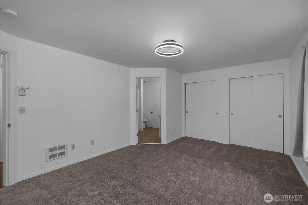 40 E Lambeth Way Shelton WA 98584