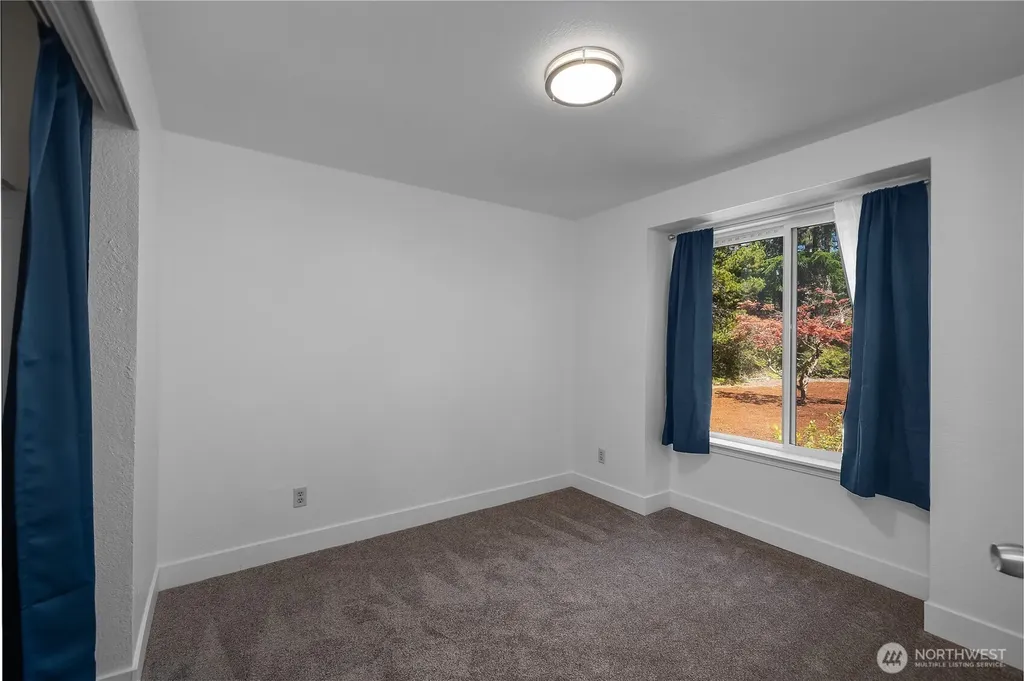 40 E Lambeth Way Shelton WA 98584
