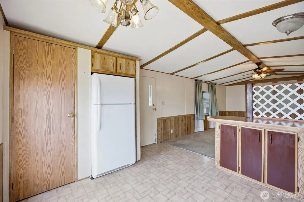 2240 W Broadway Avenue Moses Lake WA 98837