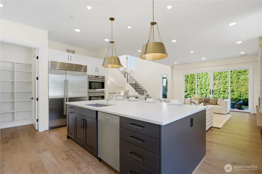 11276 SE 32nd Lane Bellevue WA 98004
