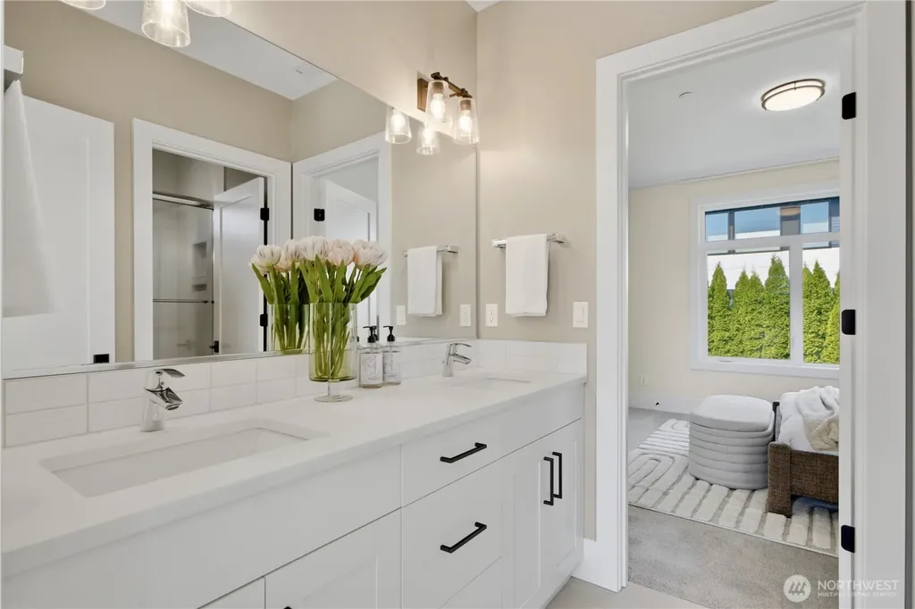 11276 SE 32nd Lane Bellevue WA 98004