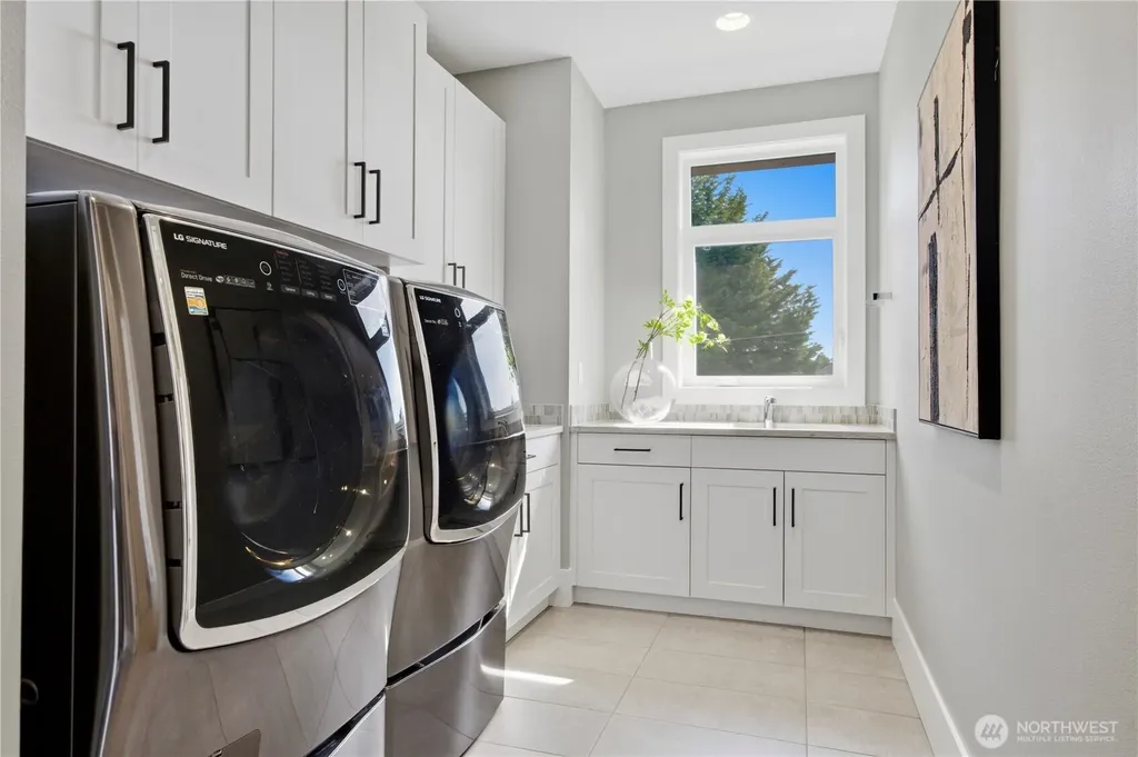 11276 SE 32nd Lane Bellevue WA 98004