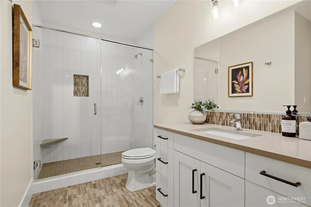 11276 SE 32nd Lane Bellevue WA 98004