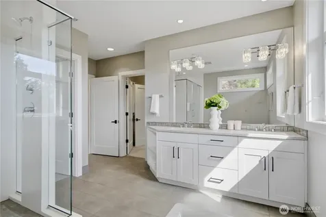 11276 SE 32nd Lane Bellevue WA 98004