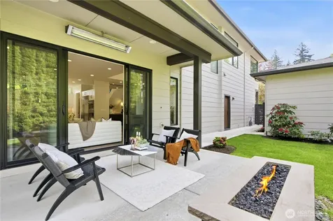 11276 SE 32nd Lane Bellevue WA 98004