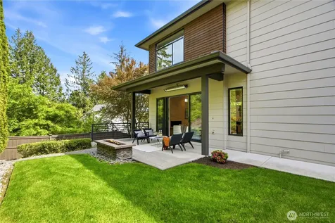 11276 SE 32nd Lane Bellevue WA 98004