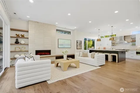 11276 SE 32nd Lane Bellevue WA 98004