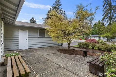 20621 SE 159th Street Renton WA 98059