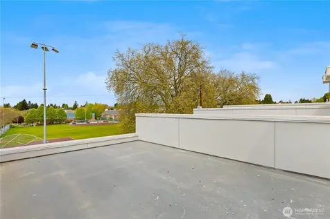 2452 NW 60th Street Seattle WA 98107