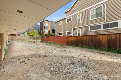 2452 NW 60th Street Seattle WA 98107