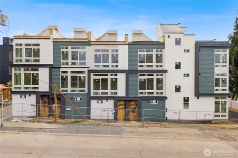 2452 NW 60th Street Seattle WA 98107