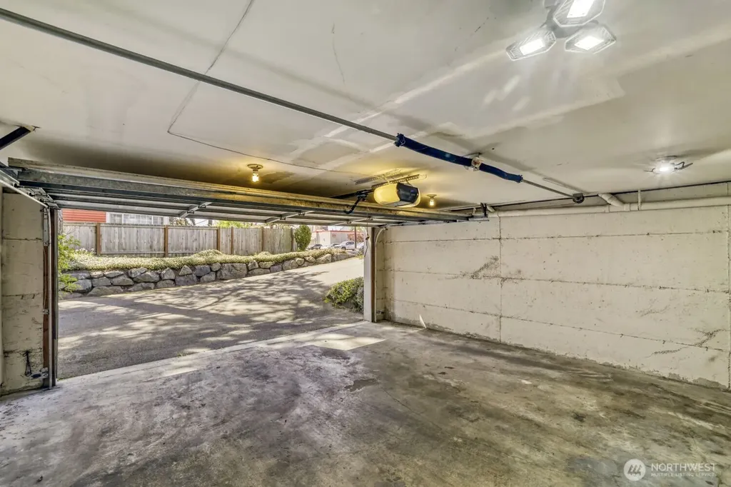 21021 76th Avenue W Edmonds WA 98026