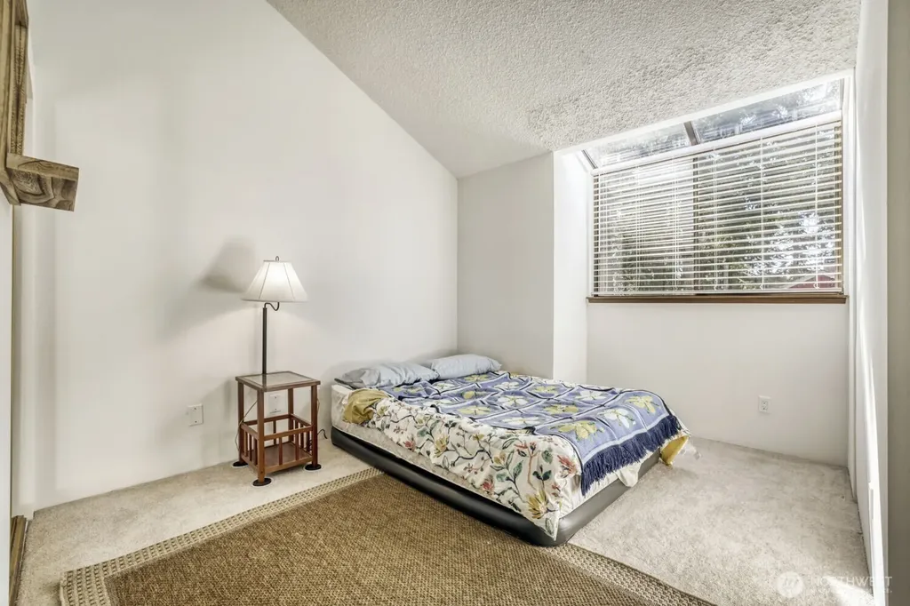 21021 76th Avenue W Edmonds WA 98026