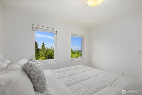 11451 80th Place S Seattle WA 98178