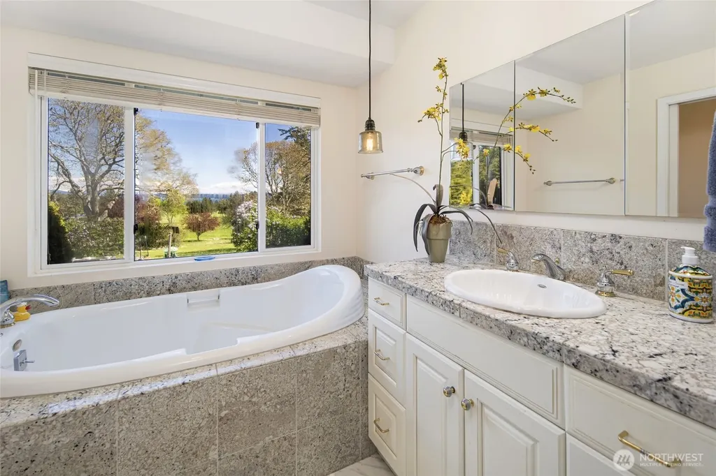 228 Garry Oak Lane Friday Harbor WA 98250