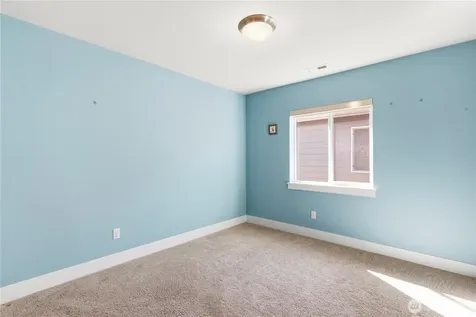 1720 182nd Place SW Lynnwood WA 98037