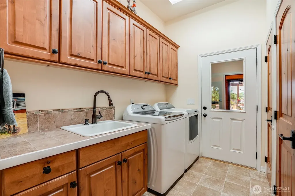 11 Deer Ridge Road Goldendale WA 98620