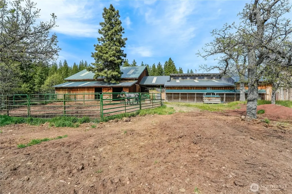 11 Deer Ridge Road Goldendale WA 98620
