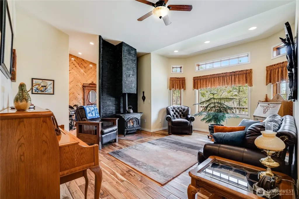 11 Deer Ridge Road Goldendale WA 98620