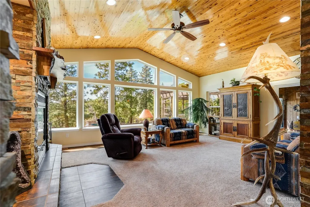 11 Deer Ridge Road Goldendale WA 98620