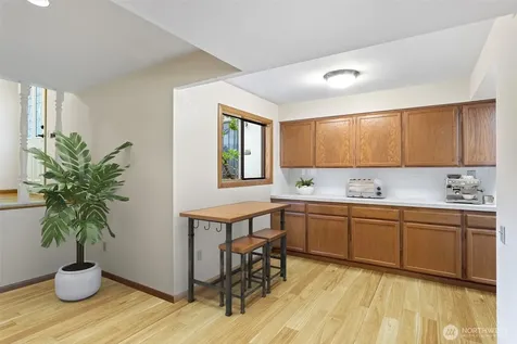 1602 NE 140th Street Seattle WA 98125