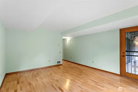 1602 NE 140th Street Seattle WA 98125