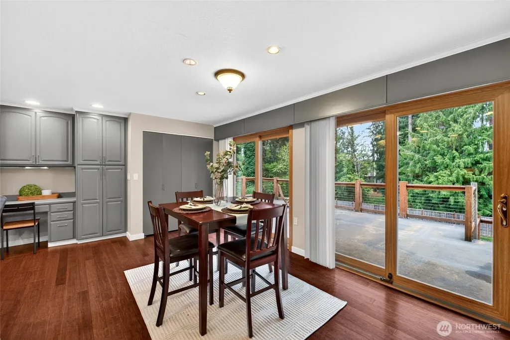 4815 West Tapps Dr East Lake Tapps WA 98391