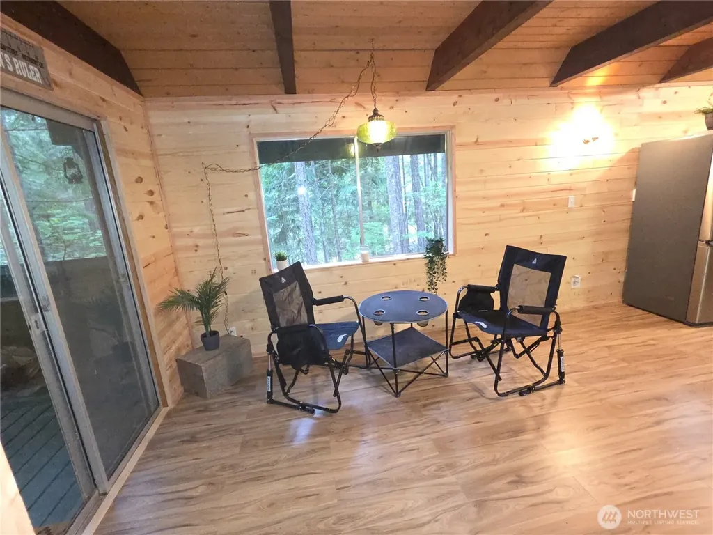 41 N Mt Rose Avenue Hoodsport WA 98548