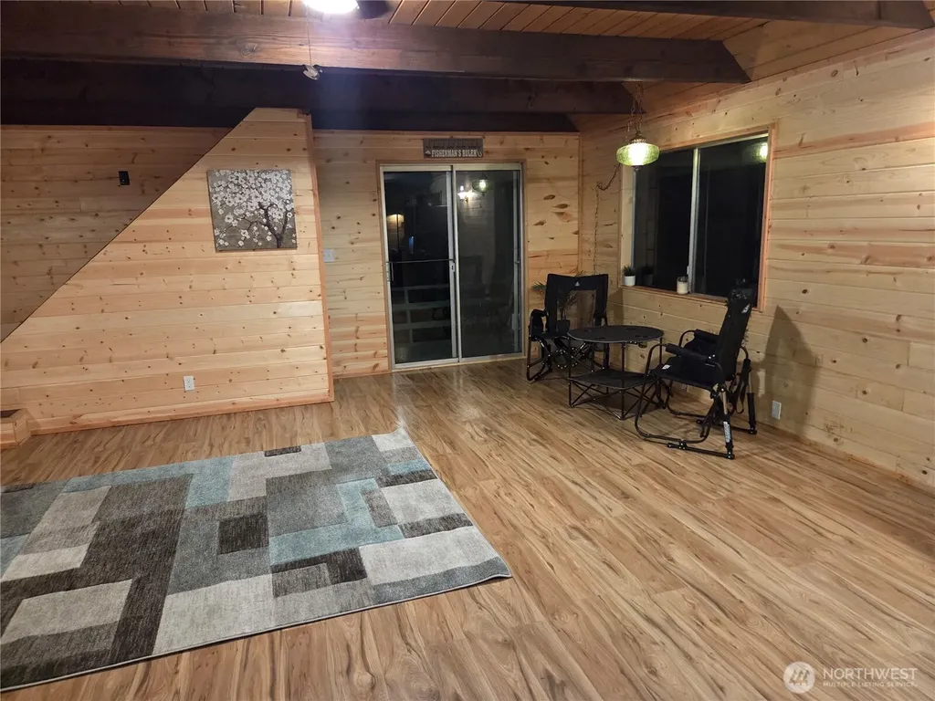 41 N Mt Rose Avenue Hoodsport WA 98548