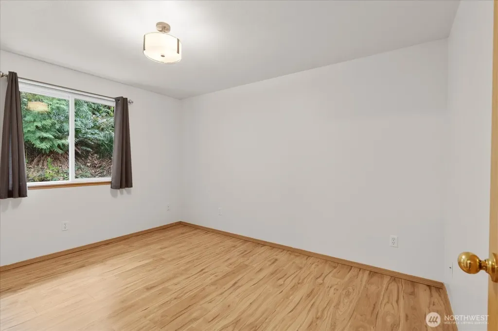 508 Summit Lake Shore Drive NW Olympia WA 98502