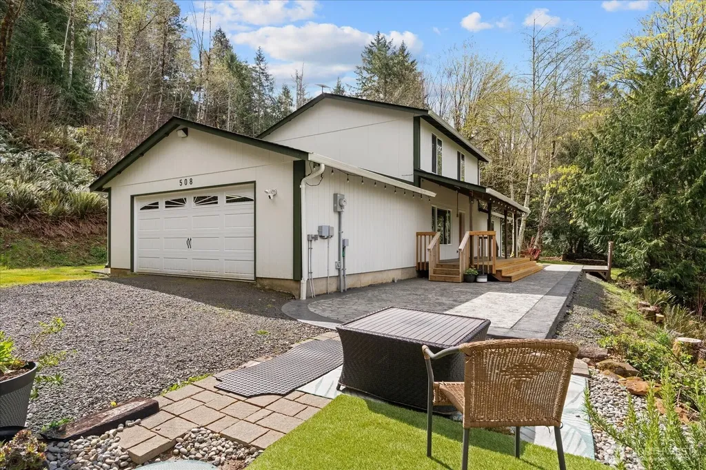 508 Summit Lake Shore Drive NW Olympia WA 98502