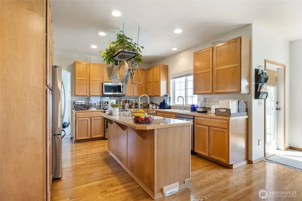 10088 5.6 NE Moses Lake WA 98837