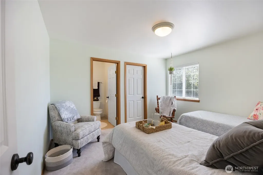 10088 5.6 NE Moses Lake WA 98837