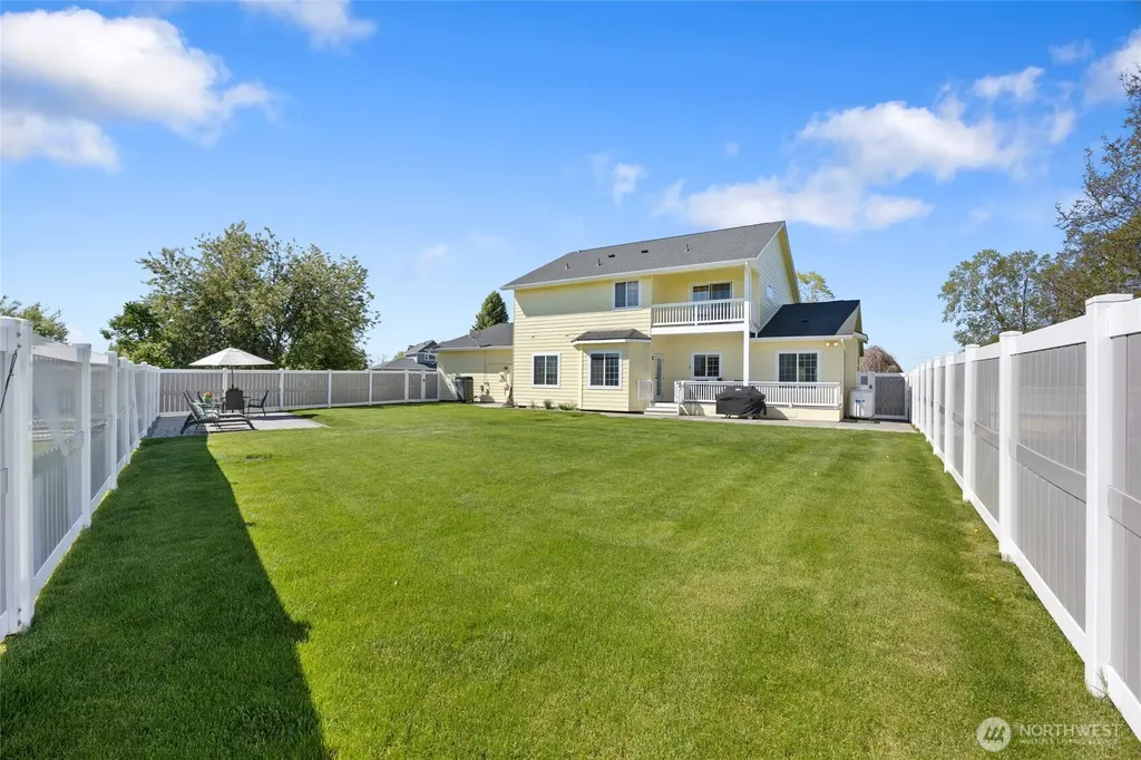 10088 5.6 NE Moses Lake WA 98837