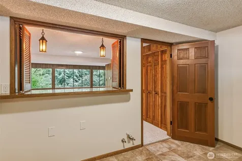 797 NW Culbertson Drive Seattle WA 98177