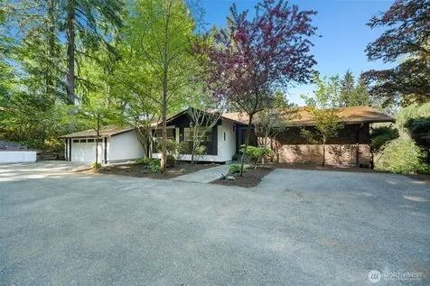 797 NW Culbertson Drive Seattle WA 98177