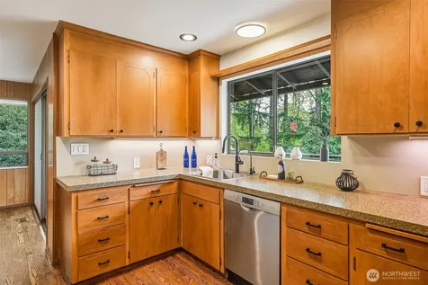 797 NW Culbertson Drive Seattle WA 98177