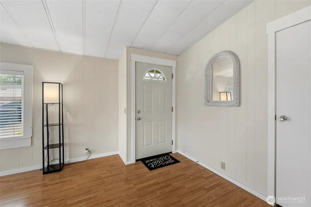 700 NW Crosby Oak Harbor WA 98277