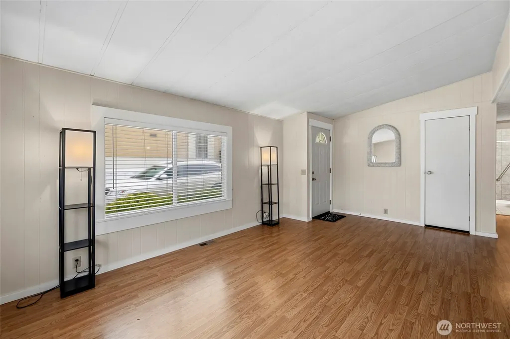 700 NW Crosby Oak Harbor WA 98277