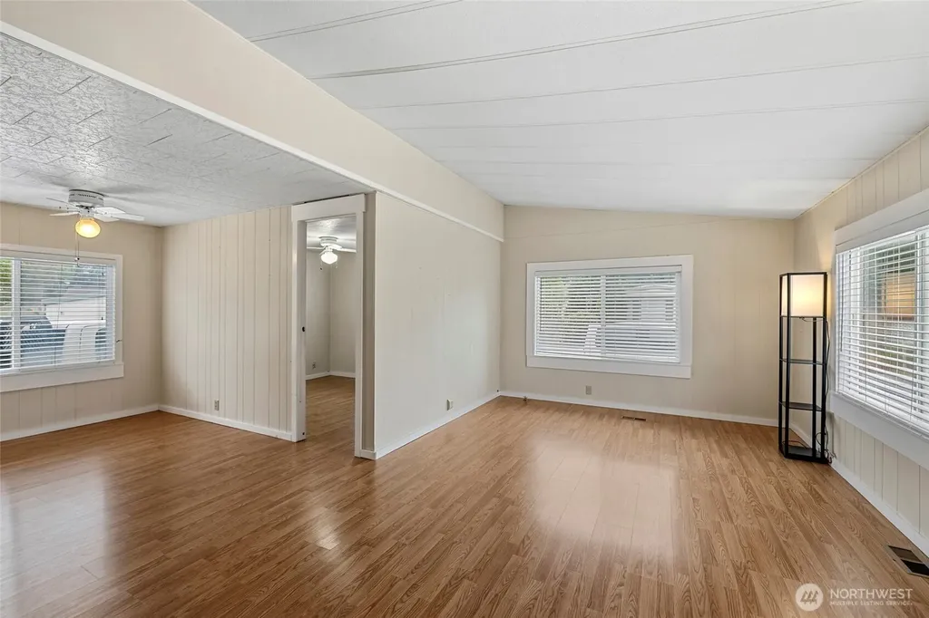 700 NW Crosby Oak Harbor WA 98277